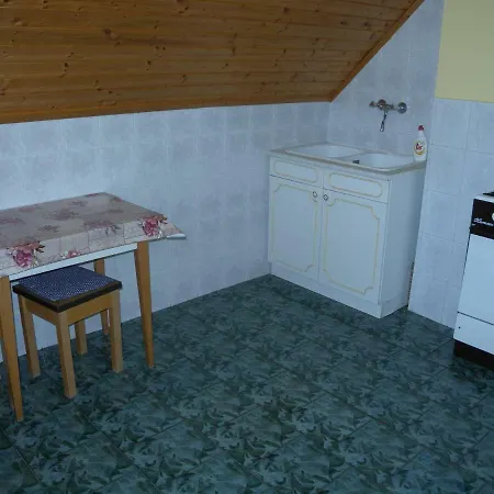 1 * Балатонмариафюрдё